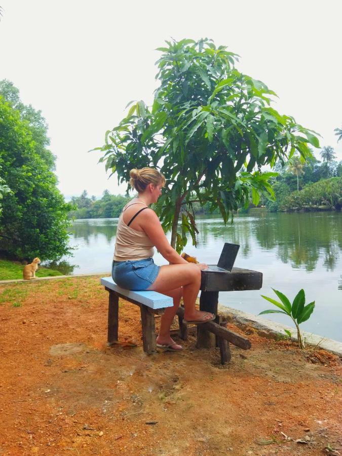 Kosi Giggles Resort Weligama Εξωτερικό φωτογραφία