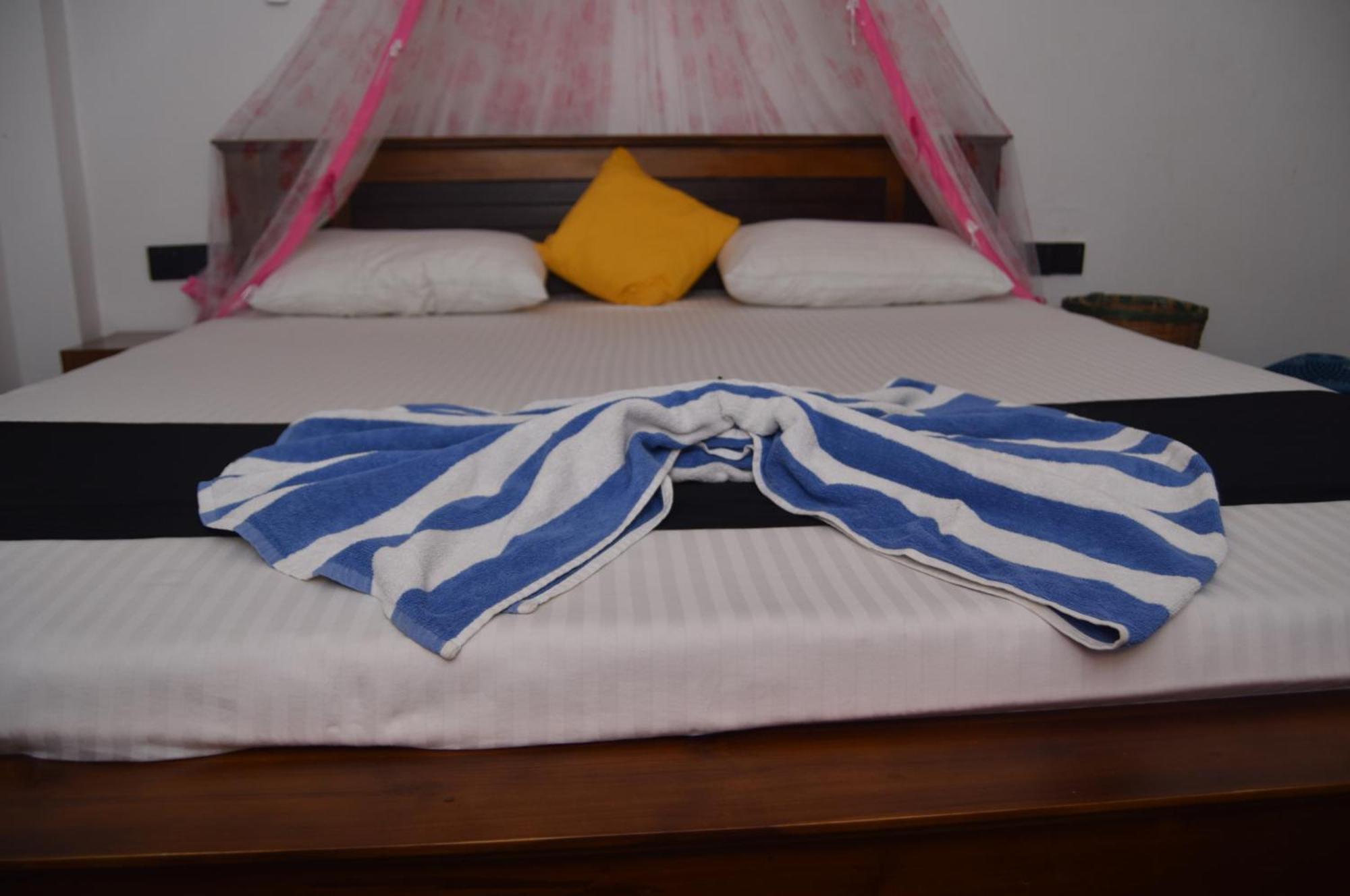 Kosi Giggles Resort Weligama Εξωτερικό φωτογραφία