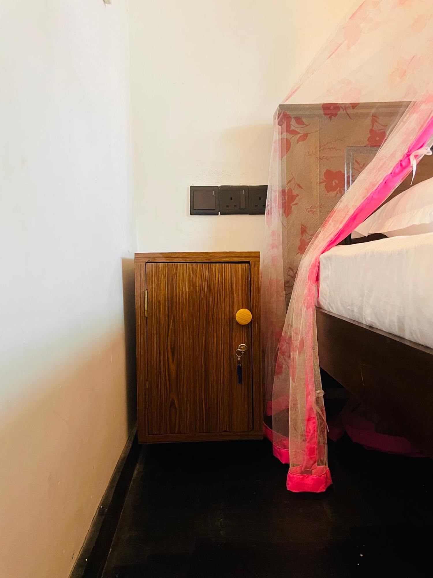 Kosi Giggles Resort Weligama Εξωτερικό φωτογραφία